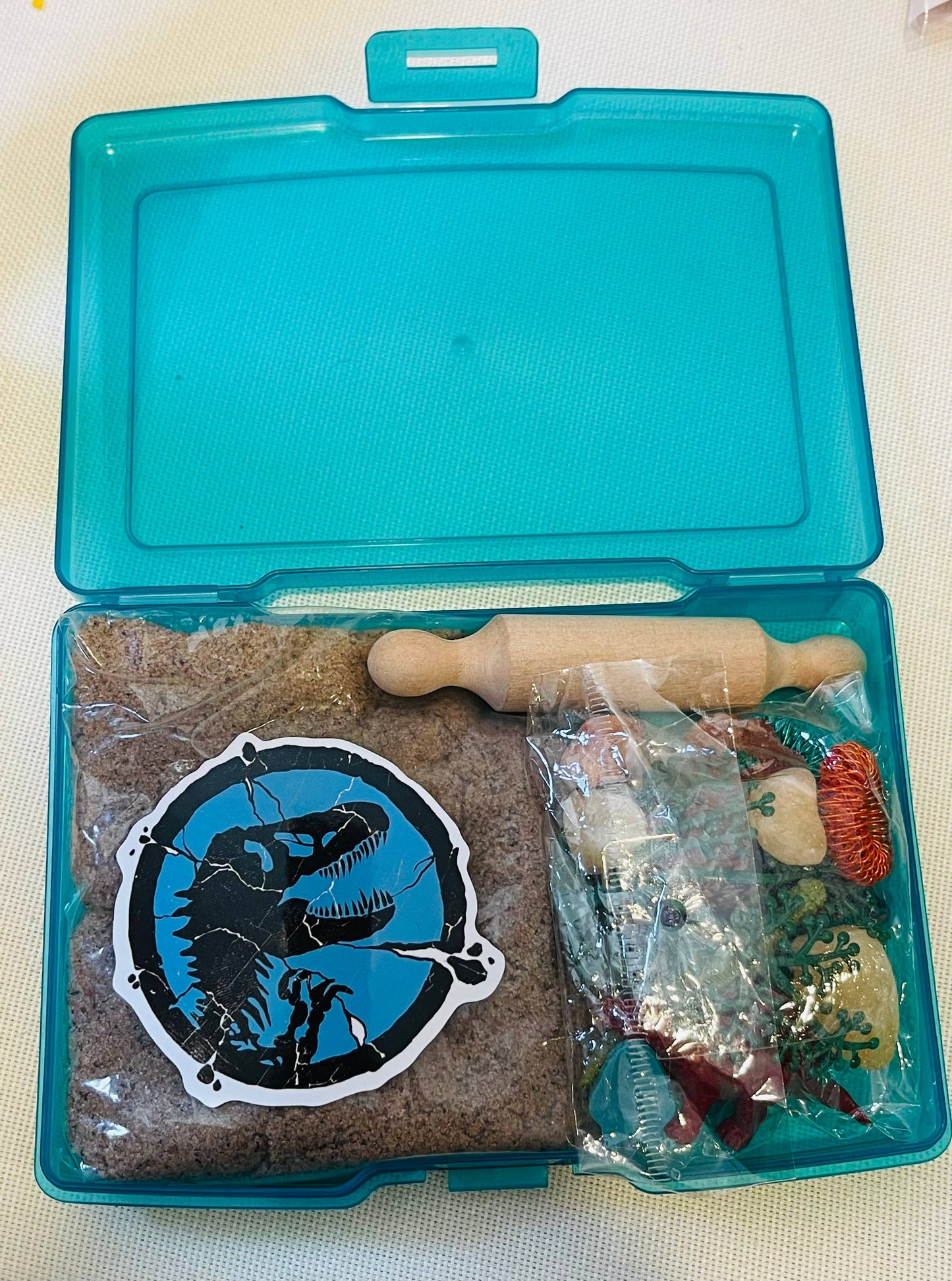 Dinosaur Kinetic Sand Sensory Kit